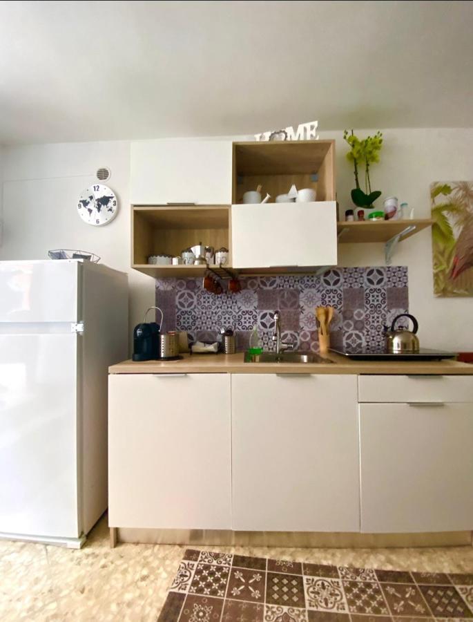 Apartamento Enry'S House Bari Exterior foto
