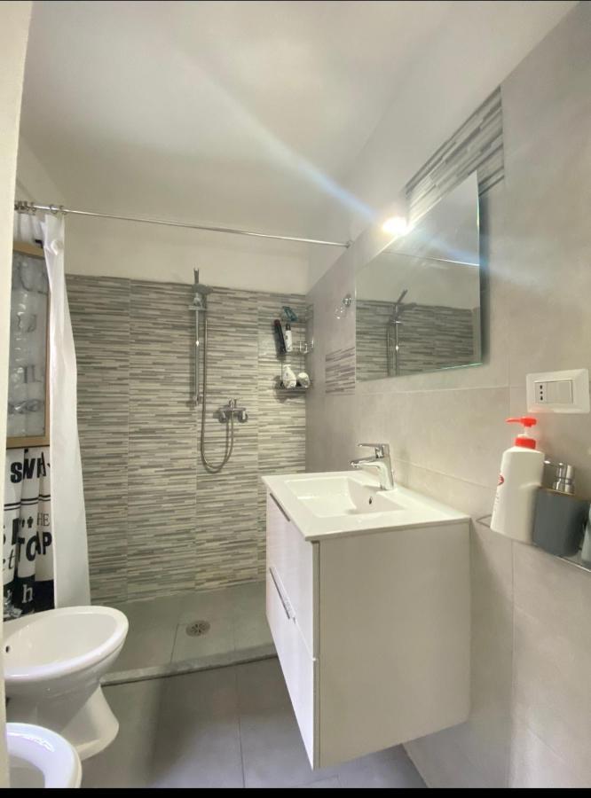 Apartamento Enry'S House Bari Exterior foto